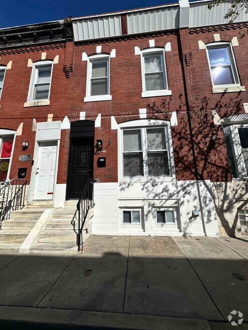 Building Photo - 2323 S Beulah St