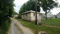 Building Photo - 115 SW 23rd St