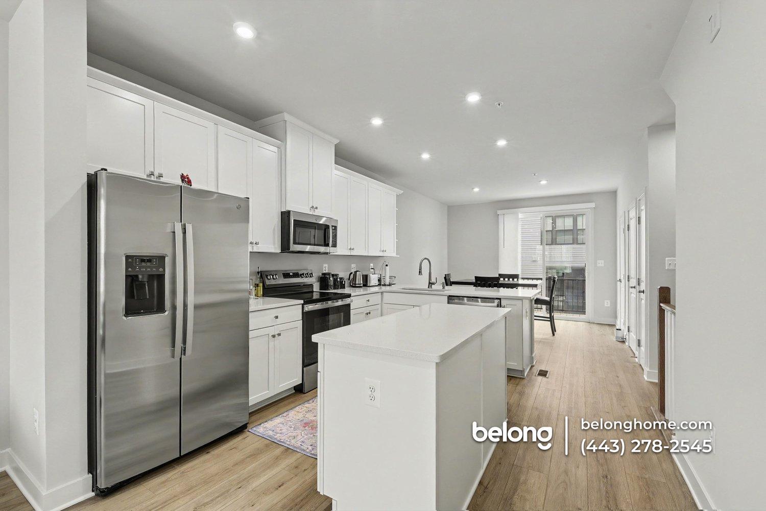 Building Photo - 737 Lennox St