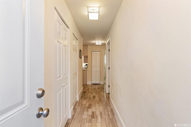 Building Photo - 2615 California St