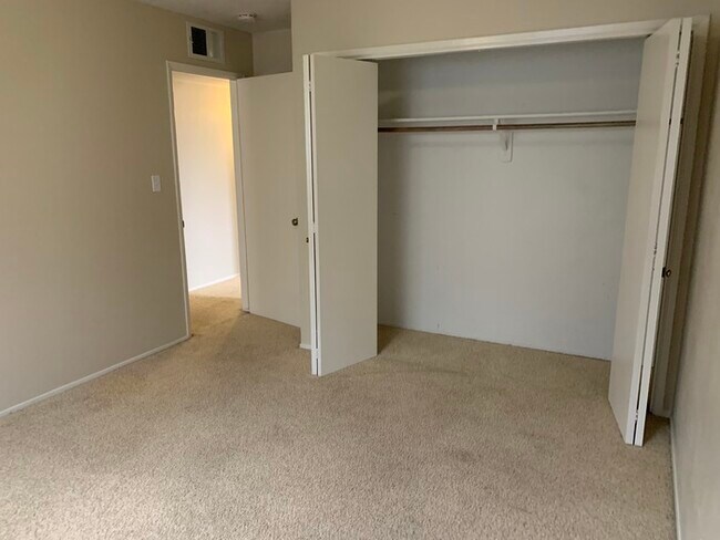 Building Photo - Charming home for Rent!