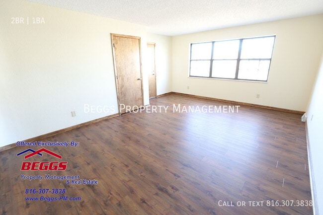 Building Photo - 401Dains St.-