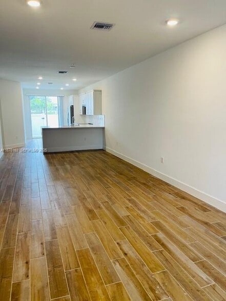 Building Photo - 172 SW 171st Ln