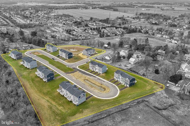 Building Photo - 2030 Ter Vw Ln