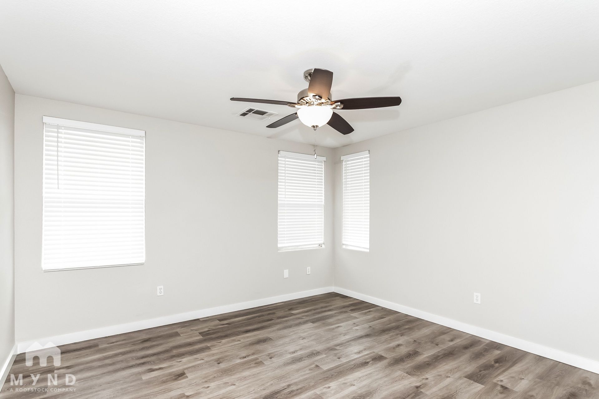 Building Photo - 2520 Olay St