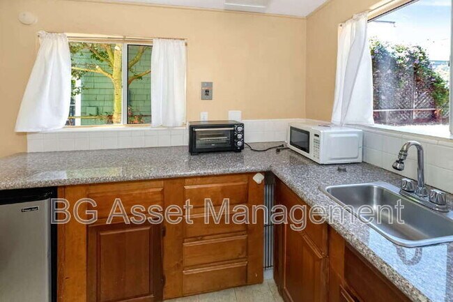 Building Photo - 6606 Aqua Vista Ct