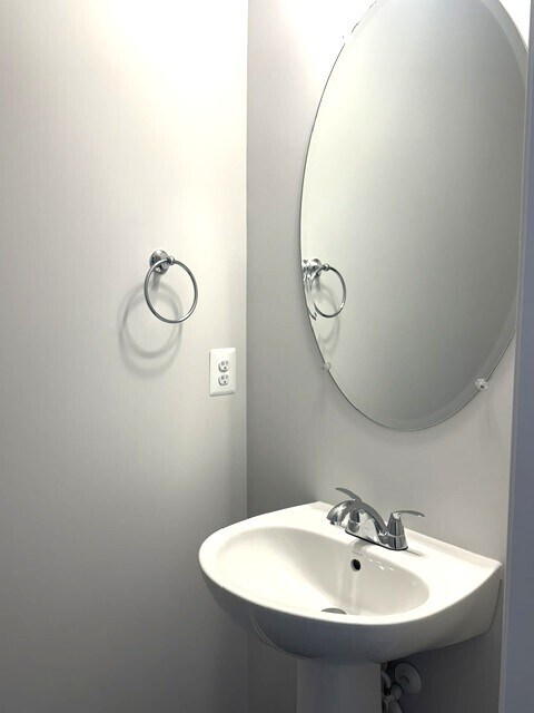 Building Photo - 319 Brae Hvn Dr