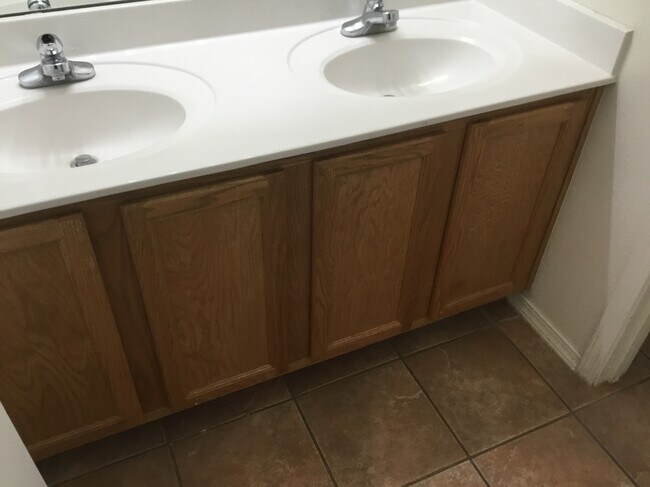 Building Photo - 10852 Arezzo Dr NW