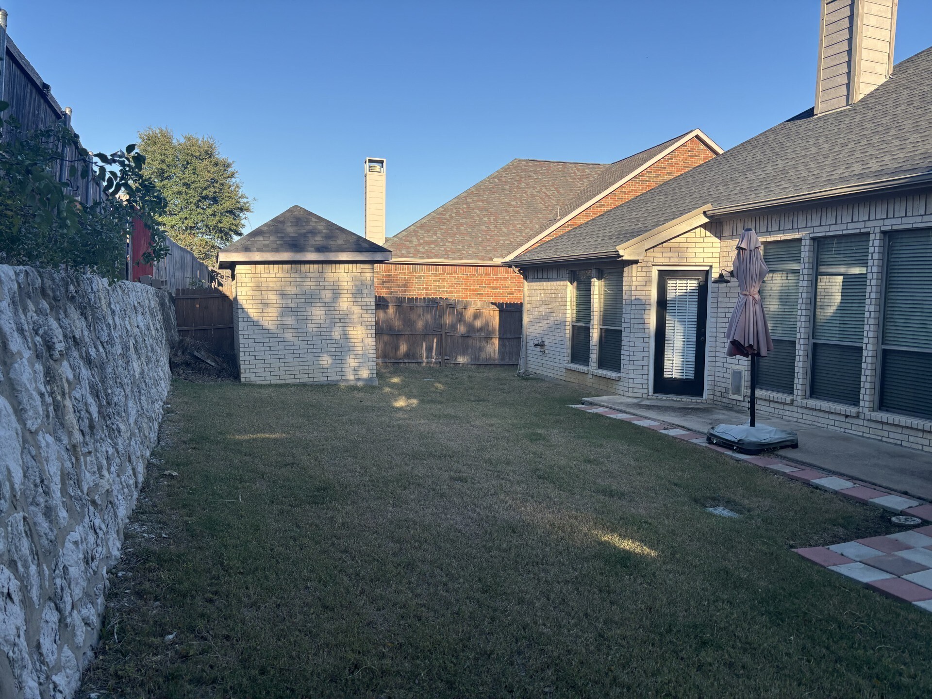 Building Photo - 552 Palomino Way