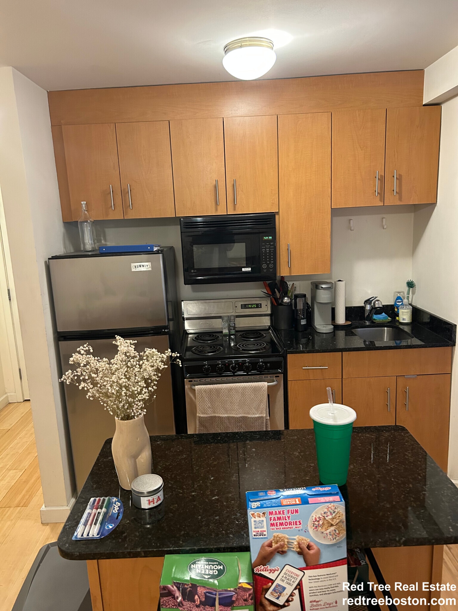 Building Photo - 461 Park Dr