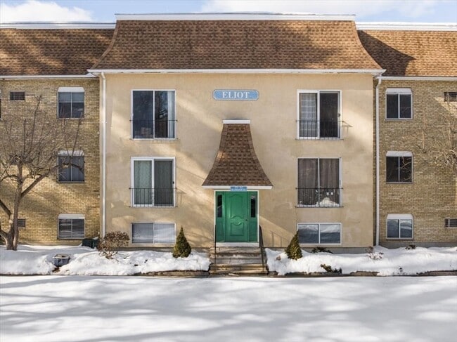 Building Photo - 176 Swanson Rd