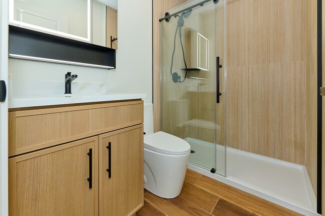 Building Photo - 5200 N Winthrop Ave