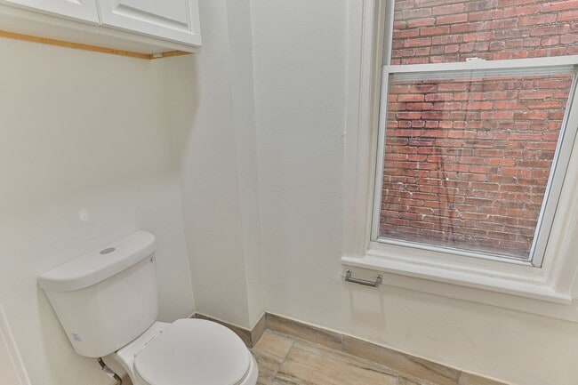 Building Photo - 4 Bedroom Single Family Home on Susquehann...