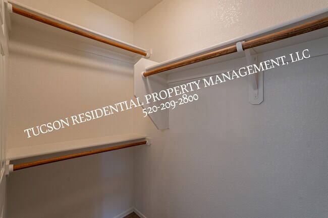 Building Photo - 2229 W Frostwood Ln