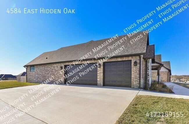 Building Photo - 4584 E Hidden Oak St