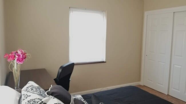 Building Photo - 4344 Clifford Rd