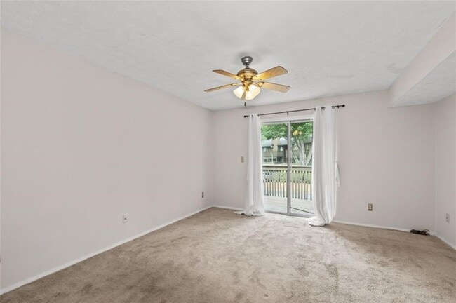 Building Photo - 1004 Dunbar Dr