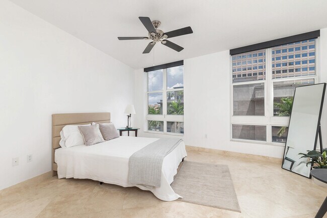Building Photo - 550 Okeechobee Blvd