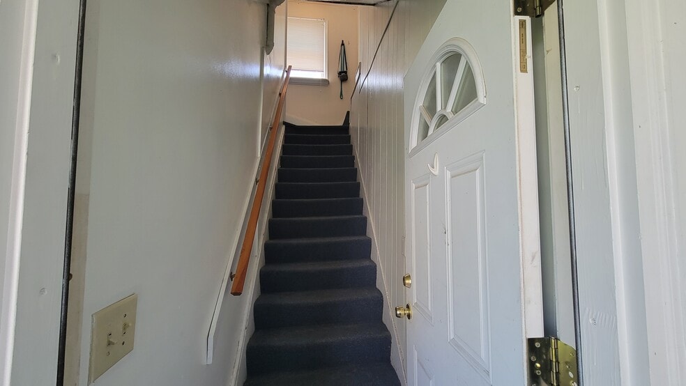 Building Photo - 1333 Connecticut St