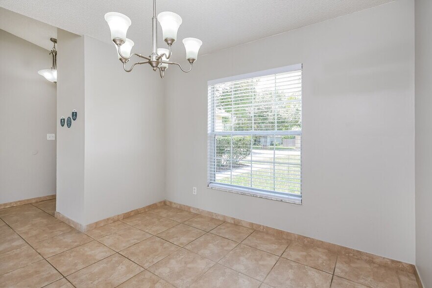 Building Photo - 15146 Margaux Dr