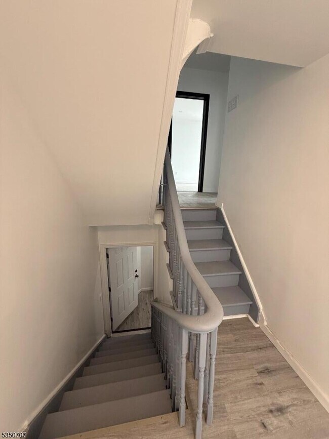 Building Photo - 15 Winthrop Terrace