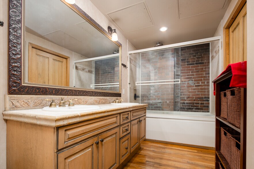 Building Photo - 1801 Wynkoop St