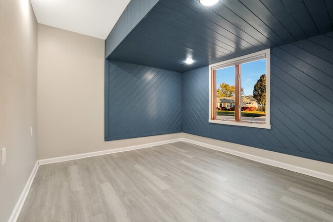 Building Photo - 75 Carthage Ln