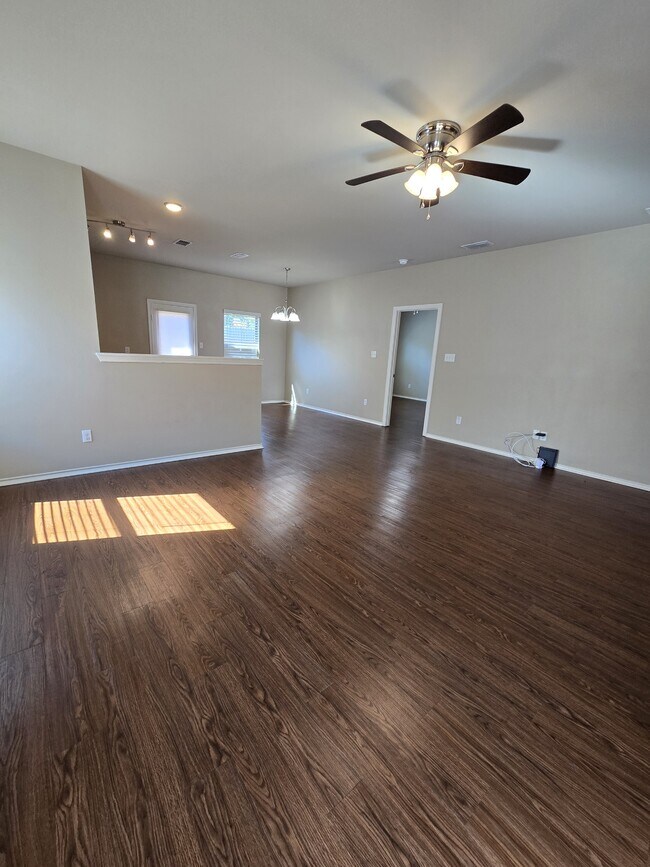 Building Photo - 457 Ambrose Avenue