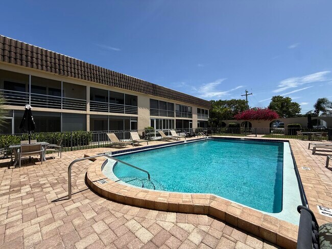 Building Photo - 342 Southwind Dr