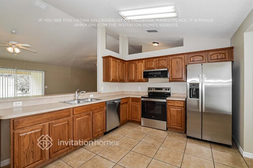 Building Photo - 211 Compass Rose Dr
