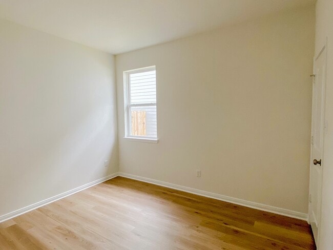 Building Photo - 13409 W Summerchase Cir