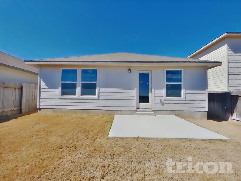 Building Photo - 5205 Sidesaddle Dr