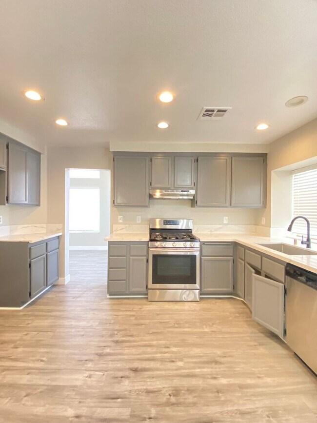 Building Photo - 3025 Marsh Ct