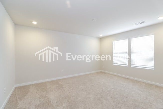 Building Photo - 561 Mountain Vw Dr