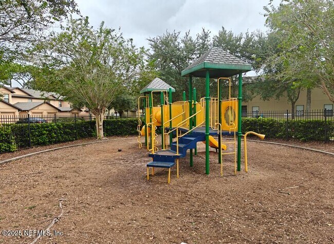 Building Photo - 7764 Playschool Ln