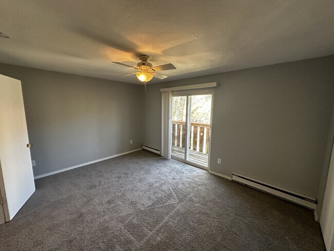 Building Photo - "Charming 2-Bed Retreat with Hardwood Floors in Golden, CO!"