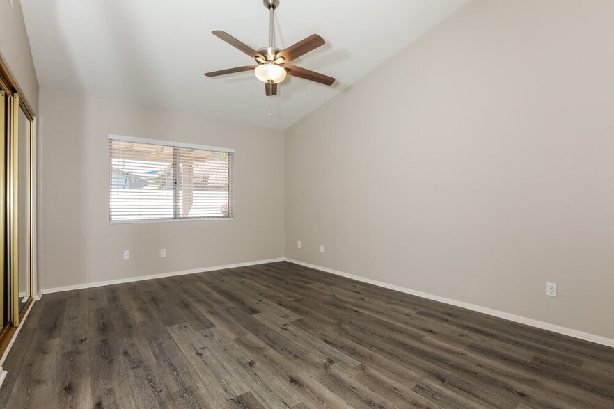 Building Photo - 1922 E Cortez Dr