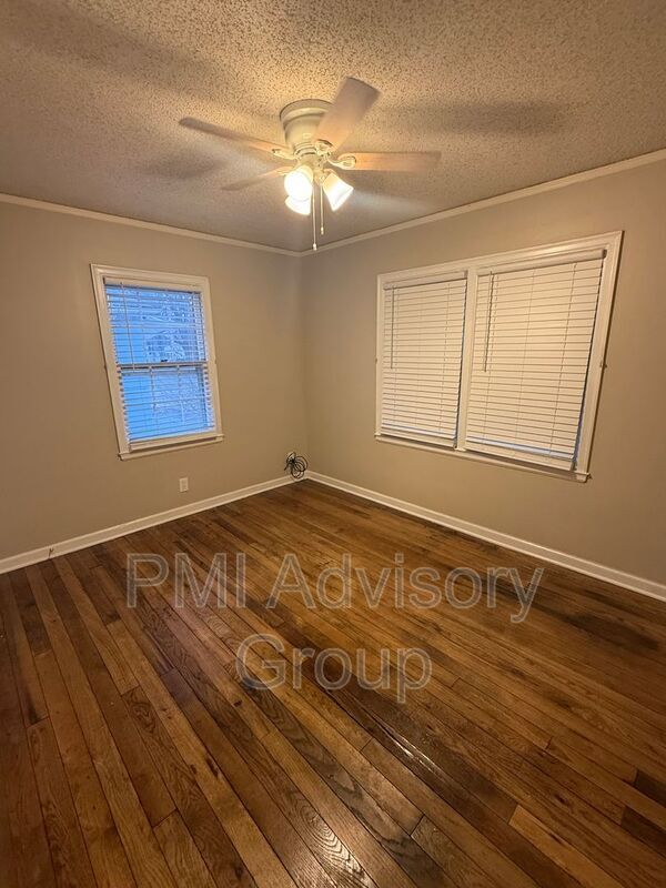 Building Photo - 1924 SW Stone Ave