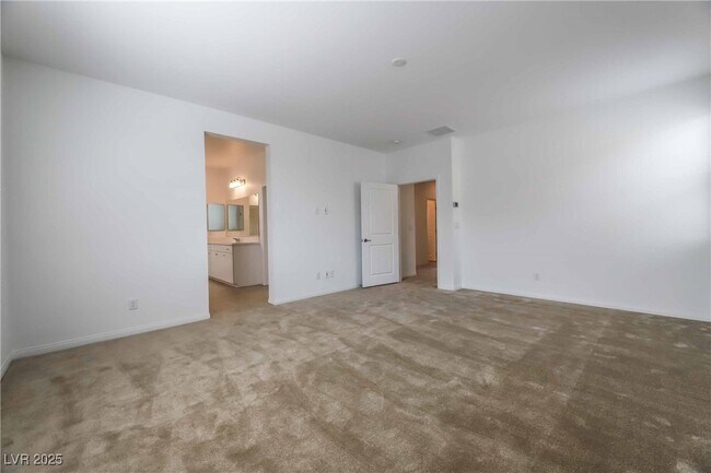Building Photo - 11586 Monte Isola St