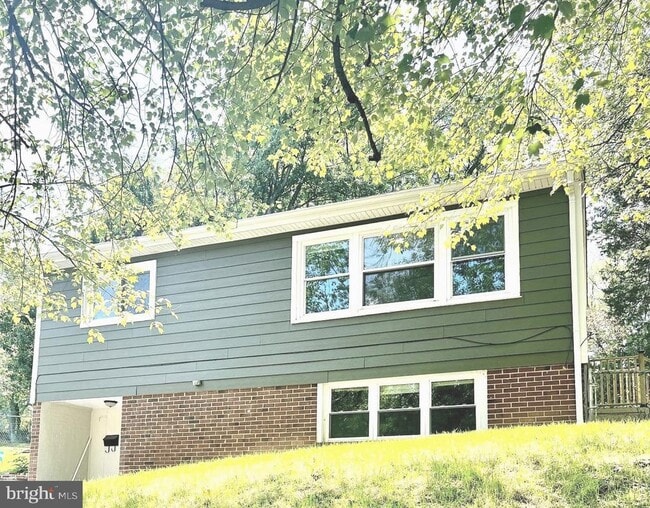 Primary Photo - 13428 Greenacre Dr