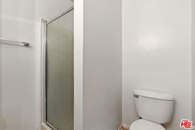 Building Photo - 11127 La Maida St