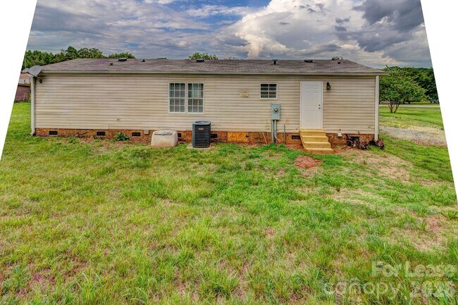 Building Photo - 3351 Appletree Ct
