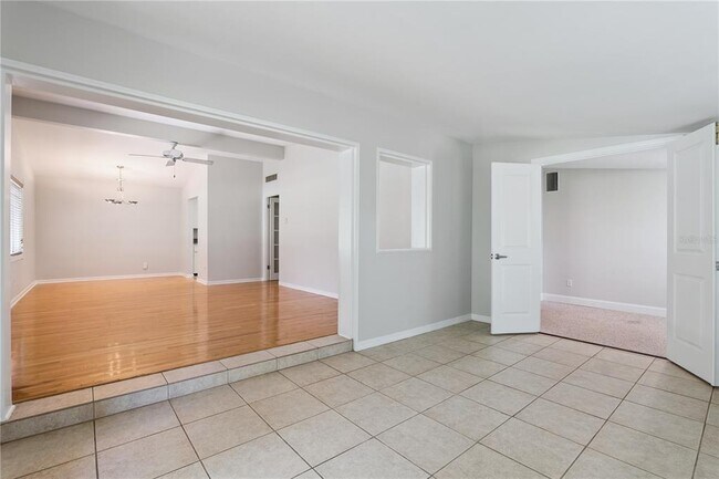 Building Photo - 508 Dunblane Dr