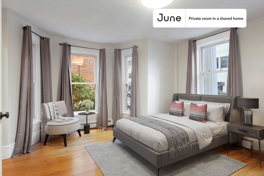 Primary Photo - Private bedroom in 2 bed/1.5 bath Home