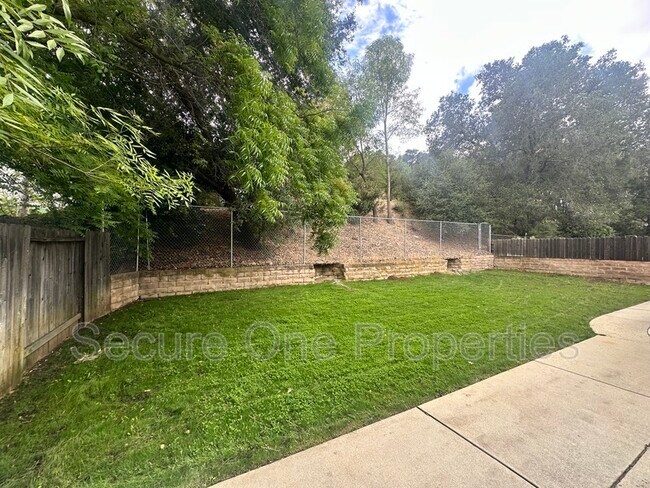 Building Photo - 29362 Hillrise Dr