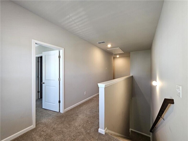 Building Photo - 1561 Winding Rdg Trl