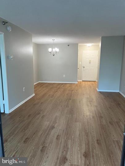 Building Photo - 15100 Interlachen Dr