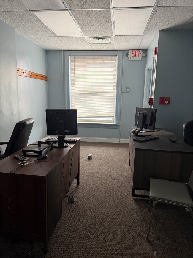 Building Photo - 3467 S Grand Blvd