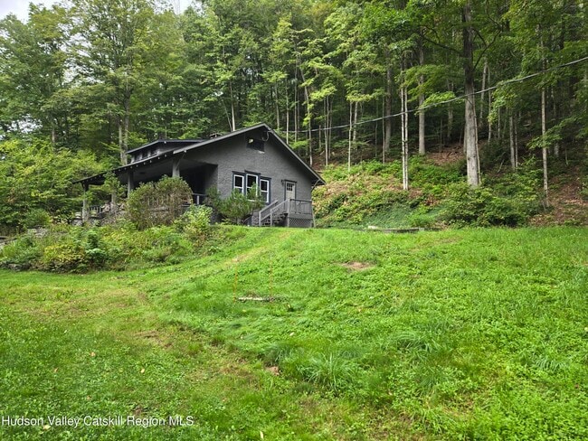 Building Photo - 536 NY-42