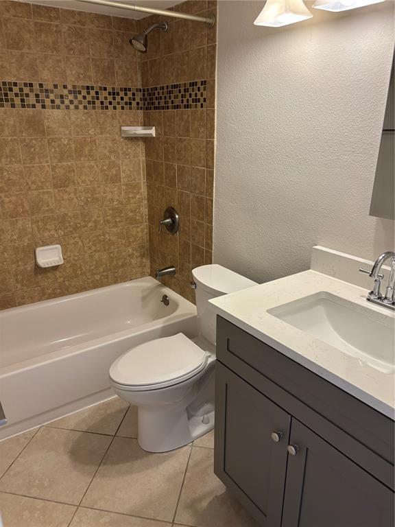 Building Photo - 7405 Bay Island Dr S